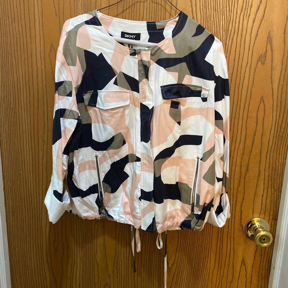 NEW DKNY thin jacket